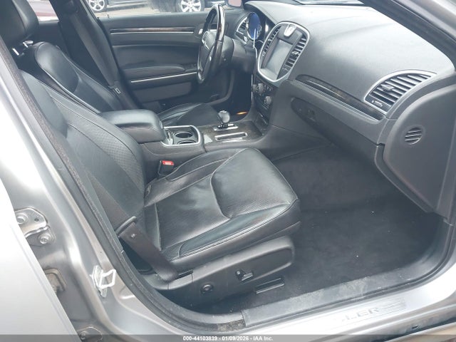 Продаж на аукціоні авто 2013 Chrysler 300c, vin: 2c3ccaeg1dh658108, номер лоту: 44103839