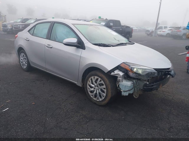 5YFBURHE5JP847458 Toyota COROLLA LE