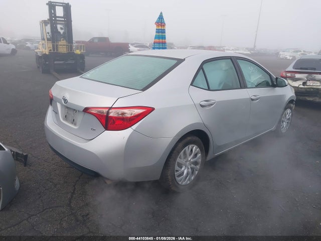 5YFBURHE5JP847458 Toyota COROLLA LE