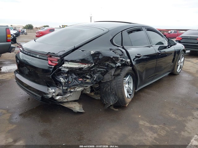 2018 PORSCHE PANAMERA WP0AA2A71JL102058 Photo 3