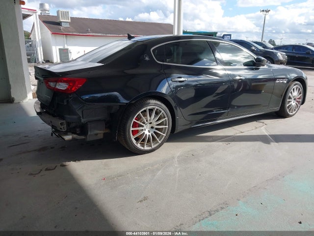 2017 MASERATI QUATTROPORTE ZAM56RPL3H1224020 Photo 3