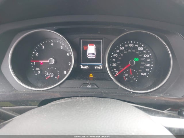 2020 VOLKSWAGEN TIGUAN 3VV3B7AX7LM118030 Photo 6