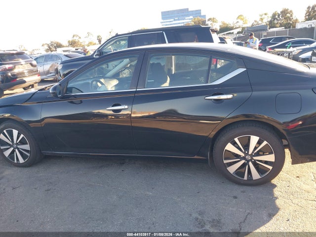 1N4BL4DV0MN419705 Nissan Altima Sv Fwd