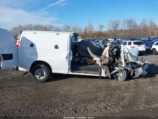 1GAZGPFG8K1364432 Chevrolet Express 3500 Lt