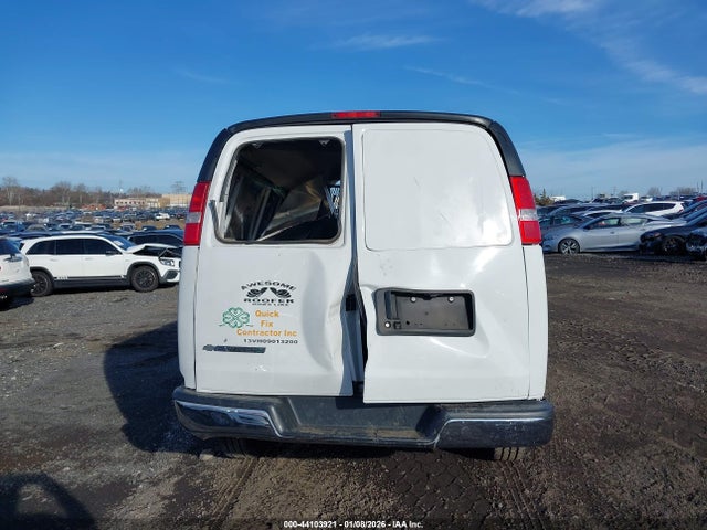 1GAZGPFG8K1364432 Chevrolet Express 3500 Lt