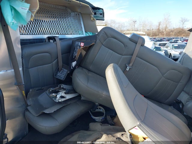 1GAZGPFG8K1364432 Chevrolet Express 3500 Lt