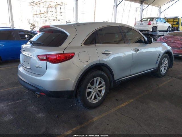 JN8CS1MU8HM141823 Infiniti QX70