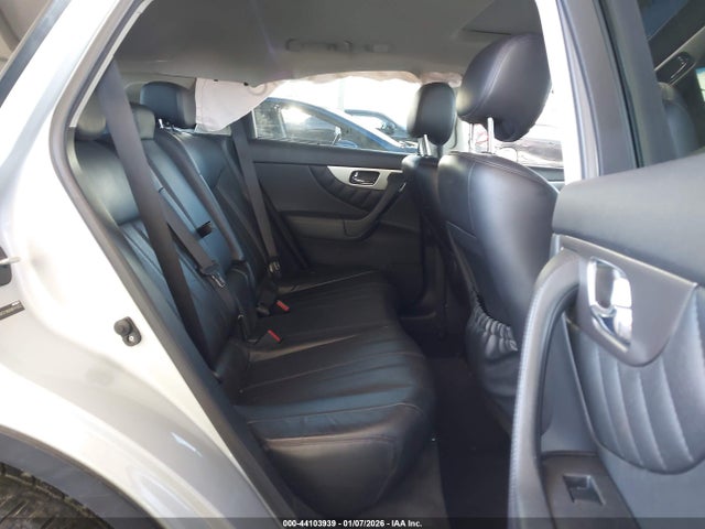 JN8CS1MU8HM141823 Infiniti QX70