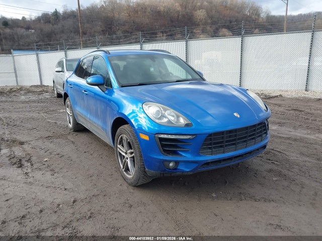 2015 PORSCHE MACAN WP1AB2A53FLB72162 Photo 0