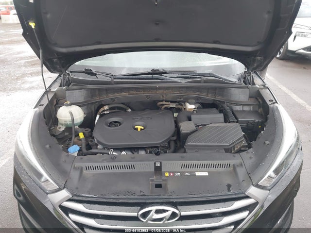 KM8J3CA40JU627771 Hyundai TUCSON SEL