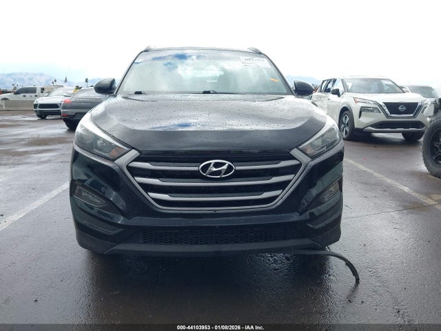 KM8J3CA40JU627771 Hyundai TUCSON SEL