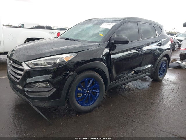 KM8J3CA40JU627771 Hyundai TUCSON SEL