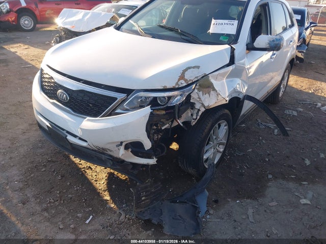 KIA SORENTO LX 2014 5XYKT4A68EG468005 Image 6