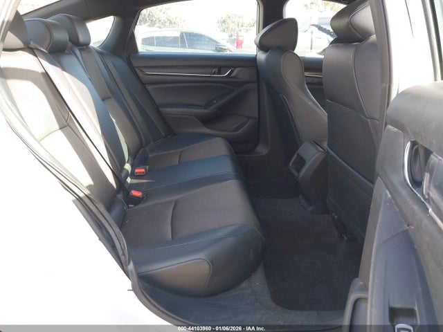 1HGCV3F28NA037261 Honda lfb2