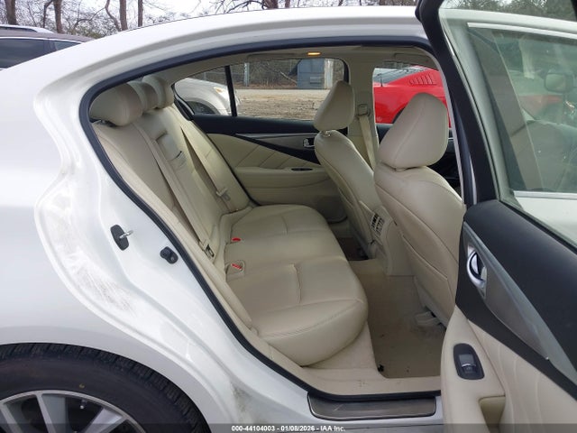 JN1BV7AP3EM690621 Infiniti Q50 Premium