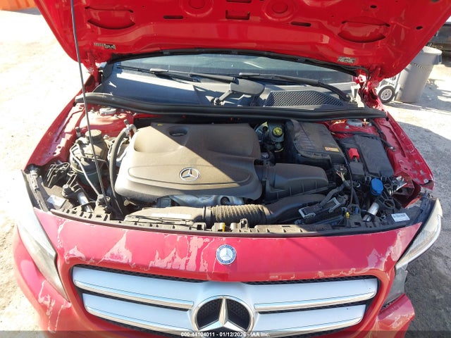44104011 :رقم المزاد ، WDCTG4GB9FJ087076 vin ، 2015 Mercedes-benz Gla 250 4matic مزاد بيع