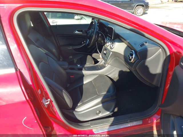 44104011 :رقم المزاد ، WDCTG4GB9FJ087076 vin ، 2015 Mercedes-benz Gla 250 4matic مزاد بيع