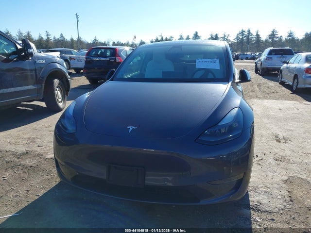 7SAYGAEE9NF522419 Tesla Model Y Long Range Dual Motor All-wheel Drive