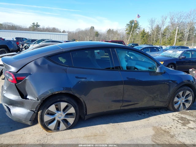 7SAYGAEE9NF522419 Tesla Model Y Long Range Dual Motor All-wheel Drive