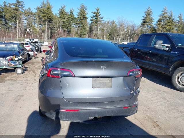 7SAYGAEE9NF522419 Tesla Model Y Long Range Dual Motor All-wheel Drive