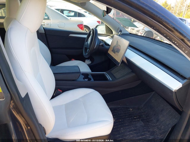 2022 TESLA MODEL Y 7SAYGAEE9NF522419 Photo 4