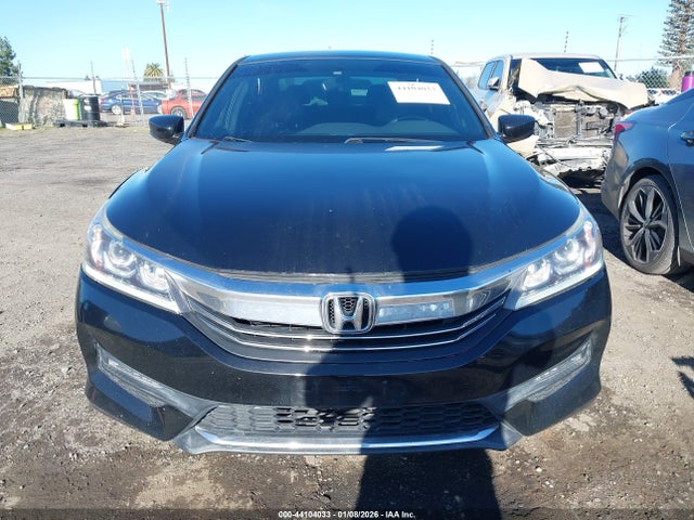 1HGCR2F58HA053411 Honda Accord Sport