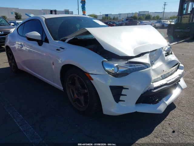 JF1ZNAA14L8753709 Toyota 86