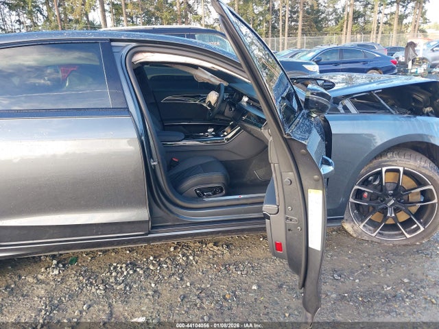 2024 AUDI S8 WAULSBF82RN010297 Photo 4
