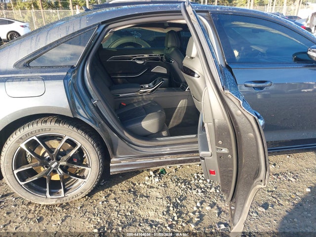 2024 AUDI S8 WAULSBF82RN010297 Photo 7