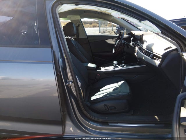 2017 AUDI A4 WAUGMAF46HA077445 Photo 4
