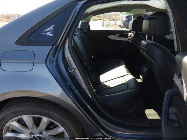 2017 AUDI A4 WAUGMAF46HA077445 Photo 7