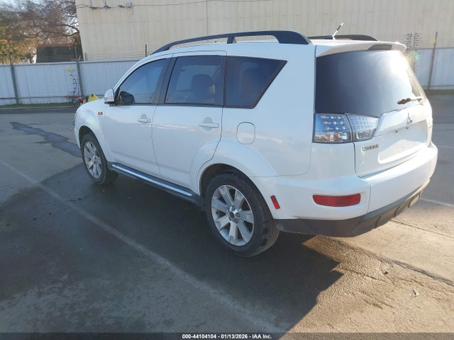 2011 MITSUBISHI OUTLANDER JA4AS3AW1BU018743 Photo 2