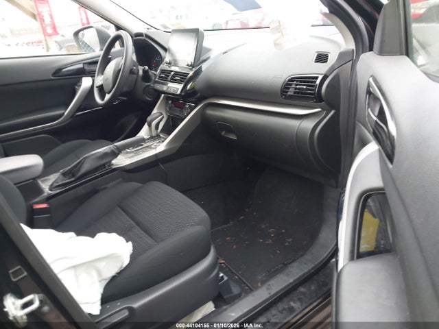 2024 MITSUBISHI ECLIPSE CROSS JA4ATVAA1RZ013990 Photo 4