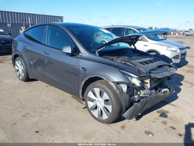 2023 TESLA MODEL Y 7SAYGDEE9PA128498 Photo 0