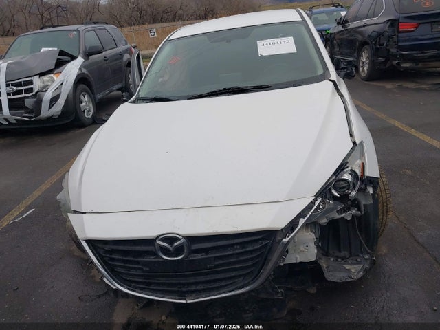 2016 Mazda Mazda3 I Sport მანქანა იყიდება აუქციონზე, vin: 3MZBM1T74GM329333, აუქციონის ნომერი: 44104177