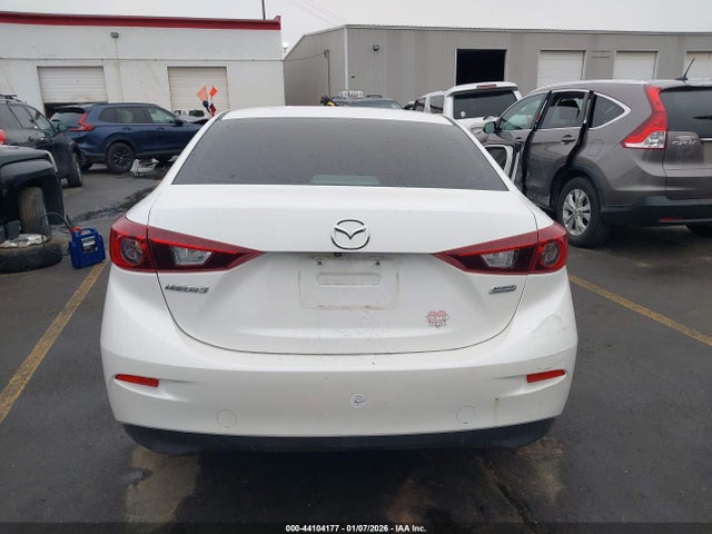 2016 Mazda Mazda3 I Sport მანქანა იყიდება აუქციონზე, vin: 3MZBM1T74GM329333, აუქციონის ნომერი: 44104177