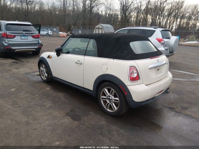 2015 MINI CONVERTIBLE WMWZN3C55FT862023 Photo 2