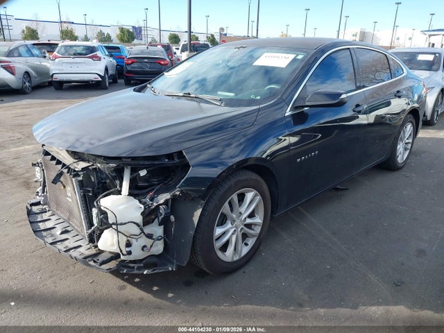1G1ZD5ST0JF127533 Chevrolet MALIBU LT