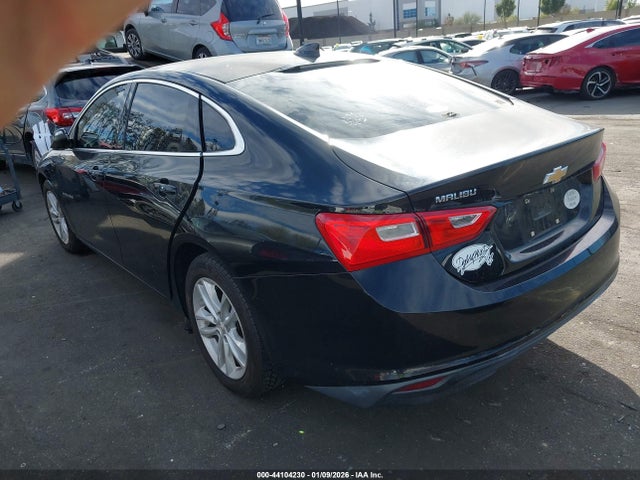 1G1ZD5ST0JF127533 Chevrolet MALIBU LT