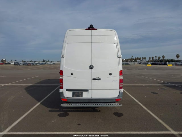 Mercedes-Benz Sprinter 2500 High Roof 2016 WD3PE8DD7GP363855 Image 16