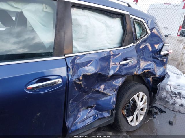 2017 NISSAN ROGUE KNMAT2MV1HP519980 Photo 5