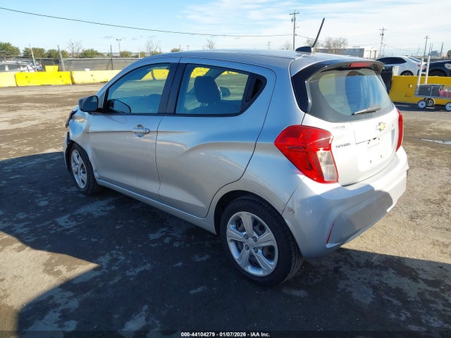 Chevrolet Spark Ls Cvt 2019 KL8CB6SA9KC815033 Image 3