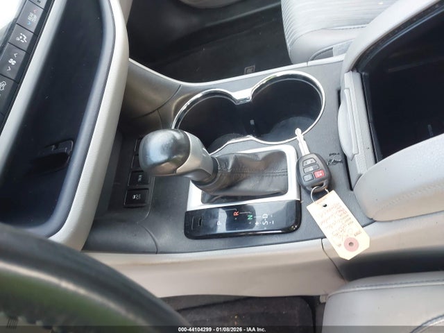 5TDZKRFH2FS080006 Toyota Highlander Le Plus V6