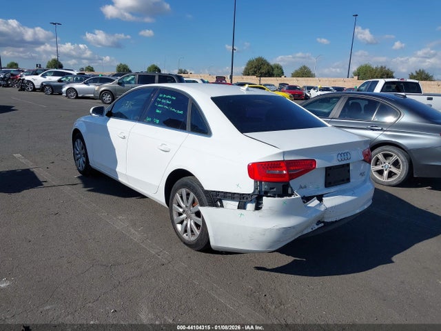 2013 AUDI A4 WAUBFAFL4DN003956 Photo 2