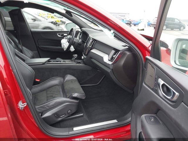 YV4A22RM7K1353183 Volvo Xc60 T6 R-design