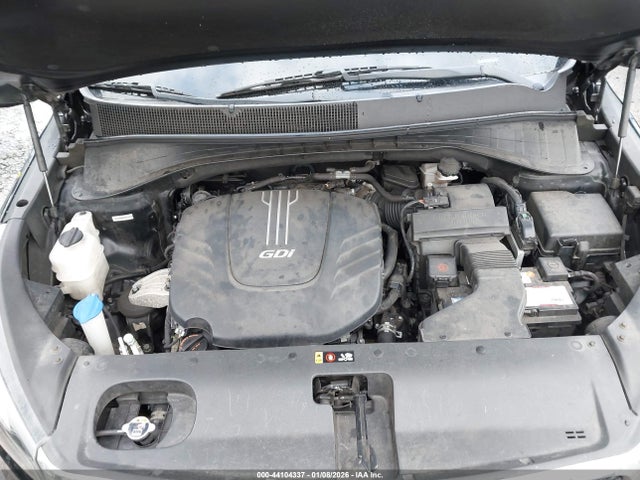 5XYPGDA57JG421821 KIA Sorento 3.3l Lx