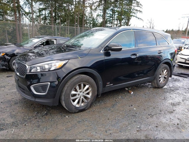 5XYPGDA57JG421821 KIA Sorento 3.3l Lx