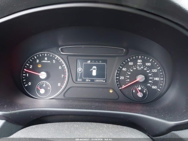 5XYPGDA57JG421821 KIA Sorento 3.3l Lx