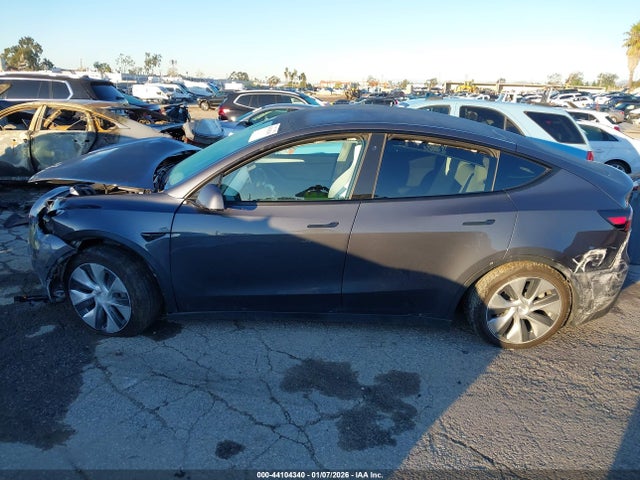 7SAYGDEE8NF555705 Tesla Model Y Long Range Dual Motor All-wheel Drive