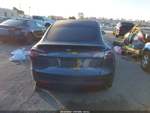 7SAYGDEE8NF555705 Tesla Model Y Long Range Dual Motor All-wheel Drive